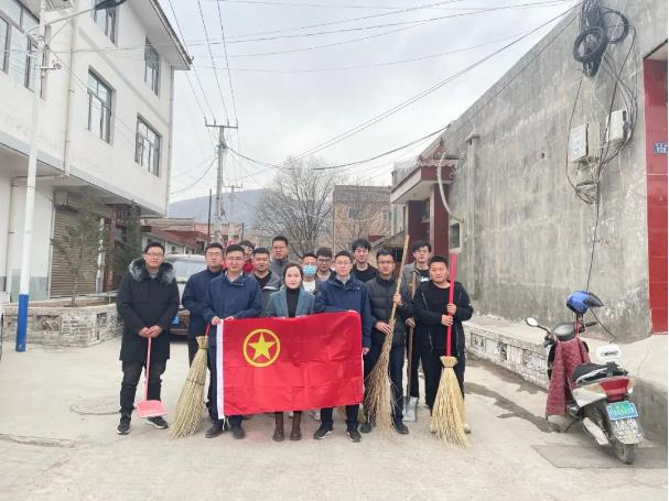 市產(chǎn)投集團(tuán)團(tuán)委開展“學(xué)雷鋒義務(wù)清掃活動(dòng)”(圖3) 市產(chǎn)投集團(tuán)團(tuán)委開展“學(xué)雷鋒義務(wù)清掃活動(dòng)”(圖3)