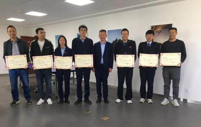 市產(chǎn)投集團(tuán)團(tuán)委舉辦“慶五一、迎五四”球類聯(lián)誼比賽(圖3)