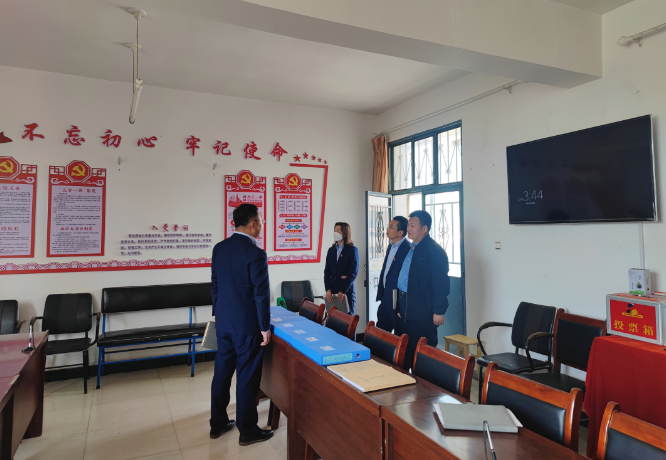 筑起安全墻 照亮鄉(xiāng)村路——市產(chǎn)投集團(tuán)鼎力支持包抓共建村社文明創(chuàng)建工作(圖9) 筑起安全墻 照亮鄉(xiāng)村路——市產(chǎn)投集團(tuán)鼎力支持包抓共建村社文明創(chuàng)建工作(圖9)