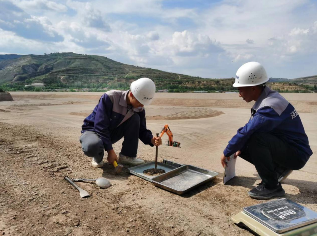 市產(chǎn)投集團(tuán)涇東設(shè)計公司參與2022年全市水利工程質(zhì)量抽檢(圖2) 市產(chǎn)投集團(tuán)涇東設(shè)計公司參與2022年全市水利工程質(zhì)量抽檢(圖2)