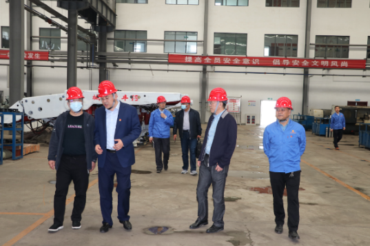 市產(chǎn)投集團(tuán)裝備制造企業(yè)上半年產(chǎn)銷(xiāo)兩旺(圖8) 市產(chǎn)投集團(tuán)裝備制造企業(yè)上半年產(chǎn)銷(xiāo)兩旺(圖8)